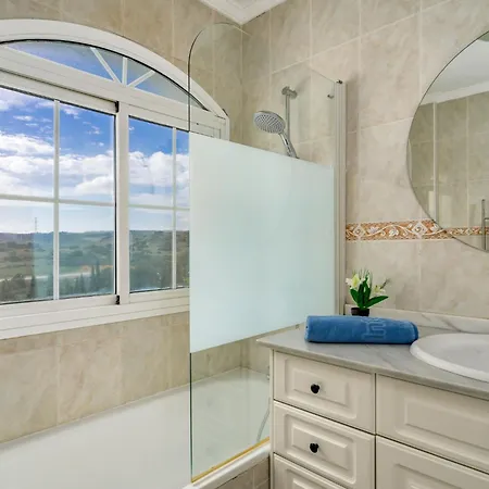 Апартаменты Brisas Golf By Interhome Эстепона